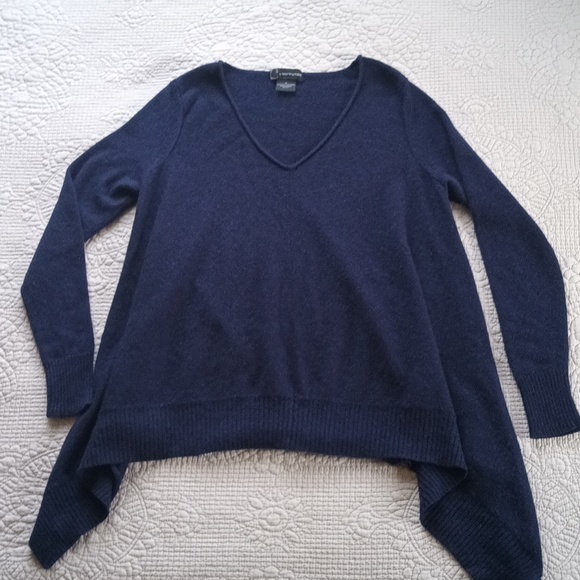 C by Bloomingdale's Cashmere Sweater Navy Size M - Picture 1 of 6